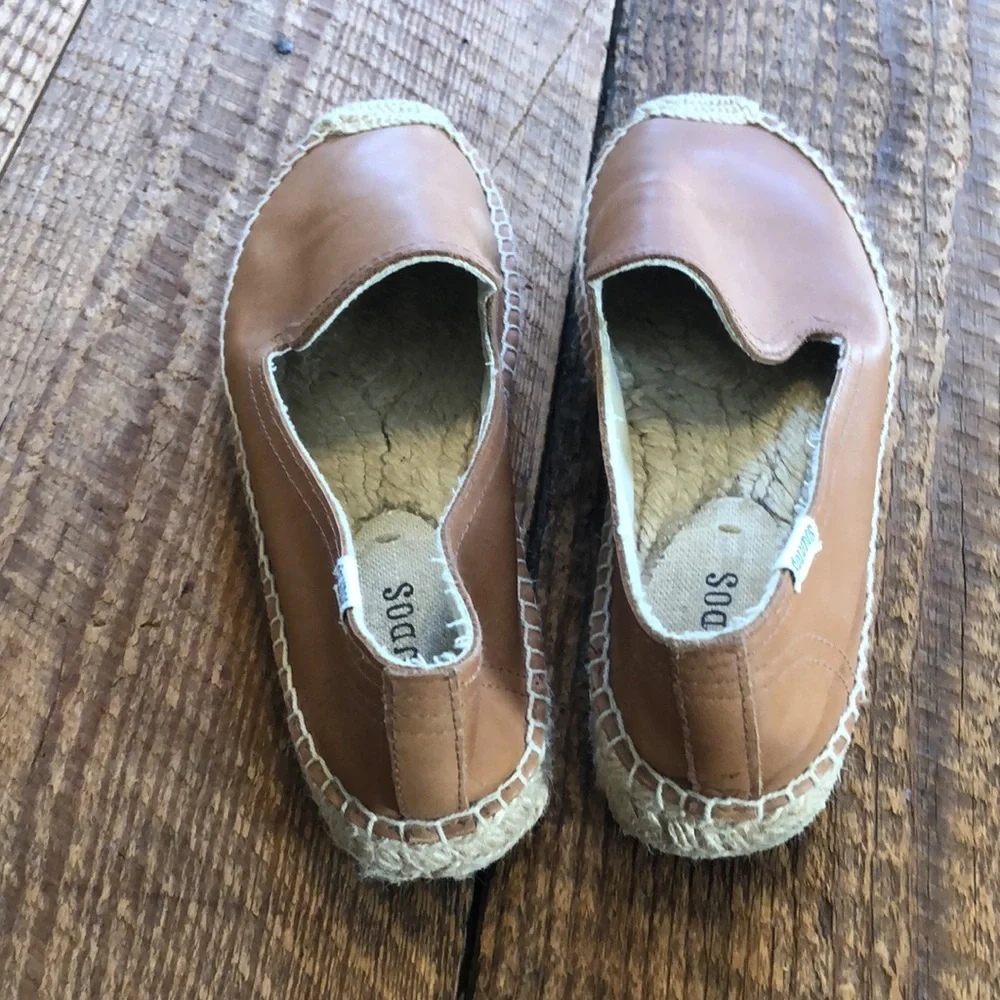 Soludos size leather